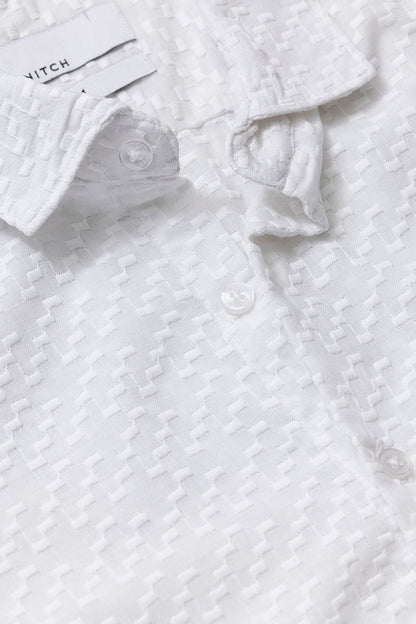 Oblique White Embroidery Shirt | Relove