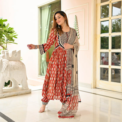 Bunaai Butti Print Natural Dye Suit Set | Relove