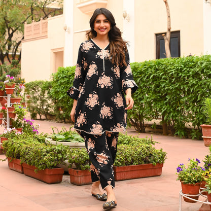 Black Rose Petal Kurta Set | Relove