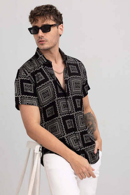 Buzau Black Shirt | Relove