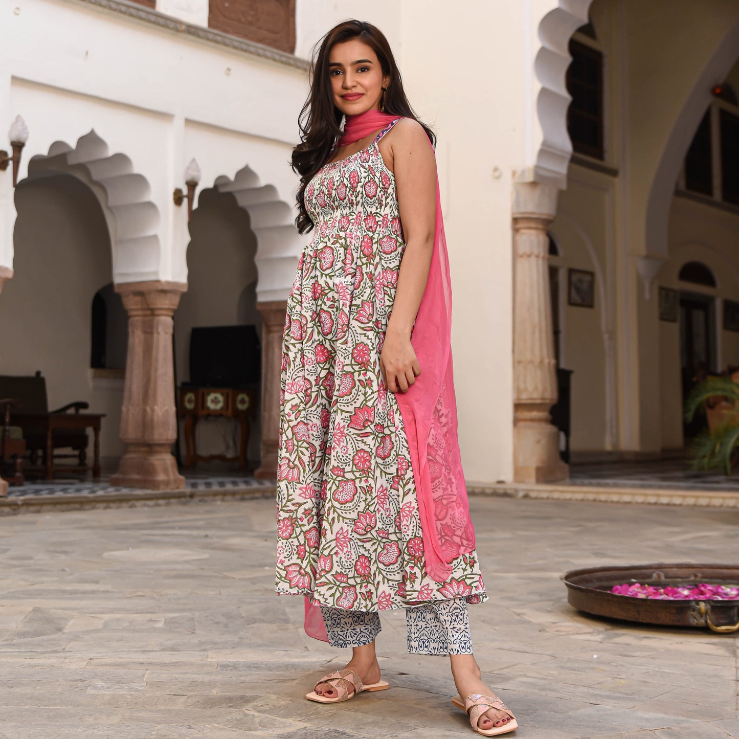 get amazing quality pink cotton suit set online