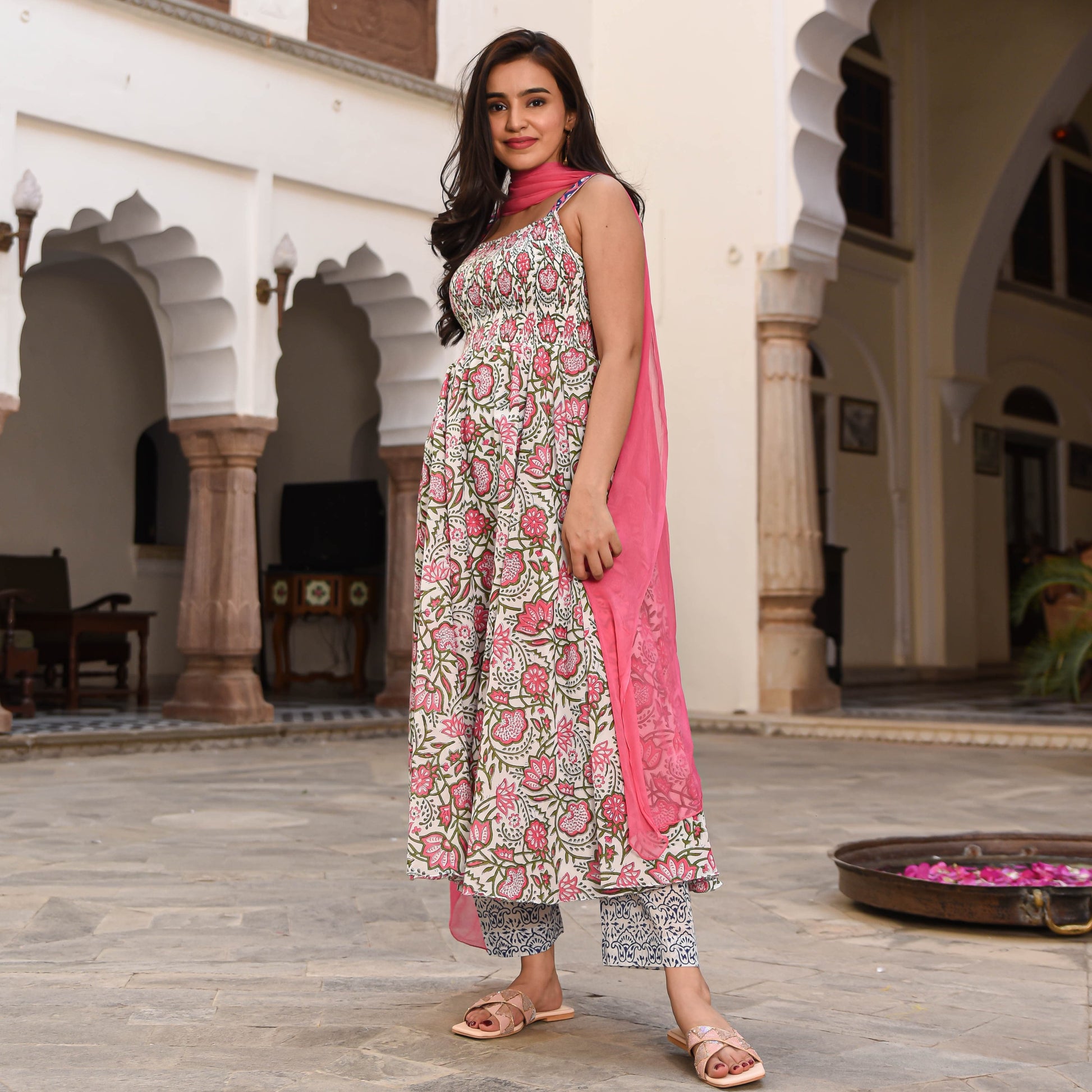 get amazing quality pink cotton suit set online