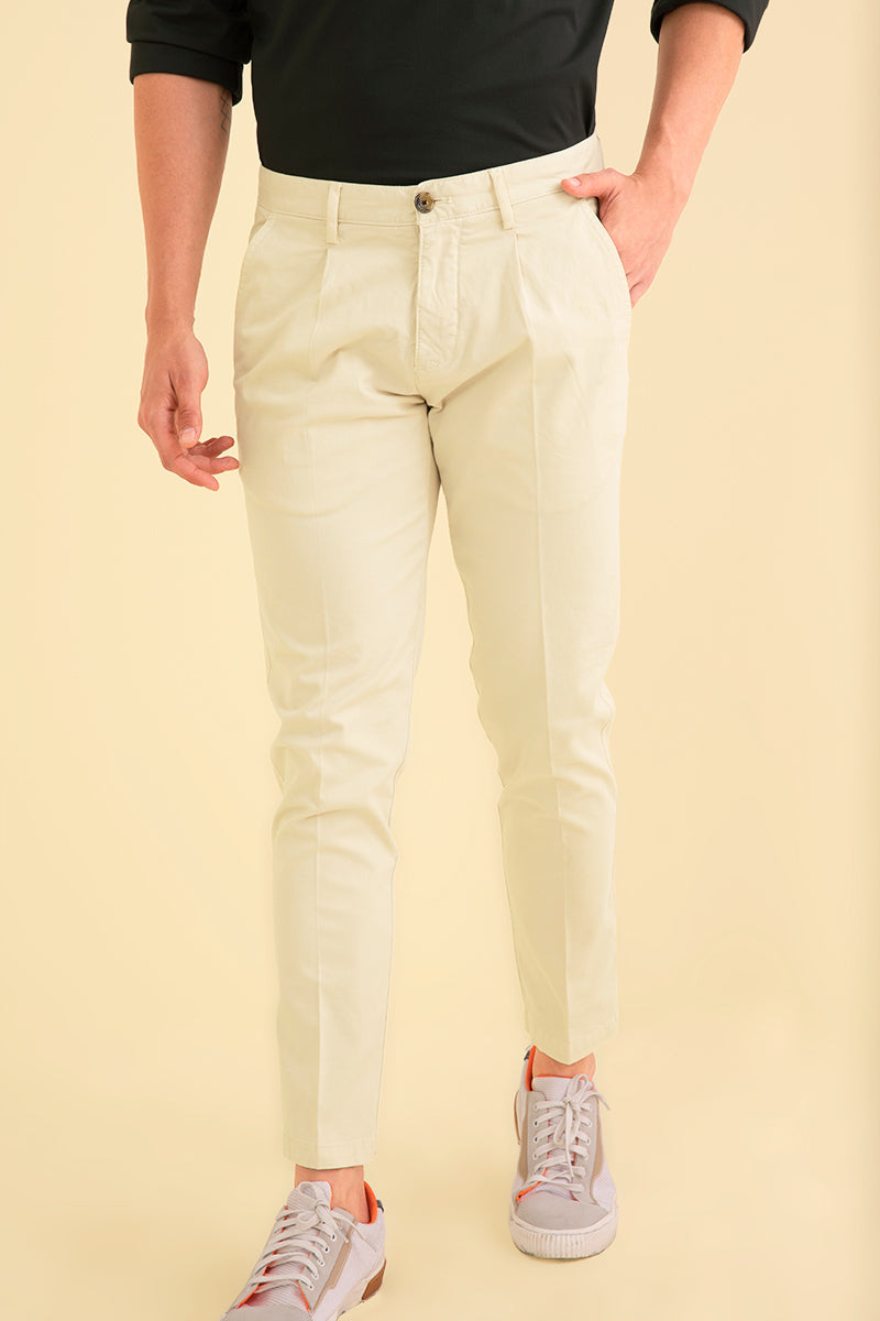 Pleated Cream Chino - SNITCH