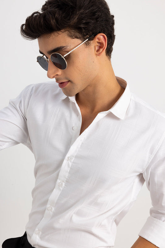 Glaring White Shirt | Relove