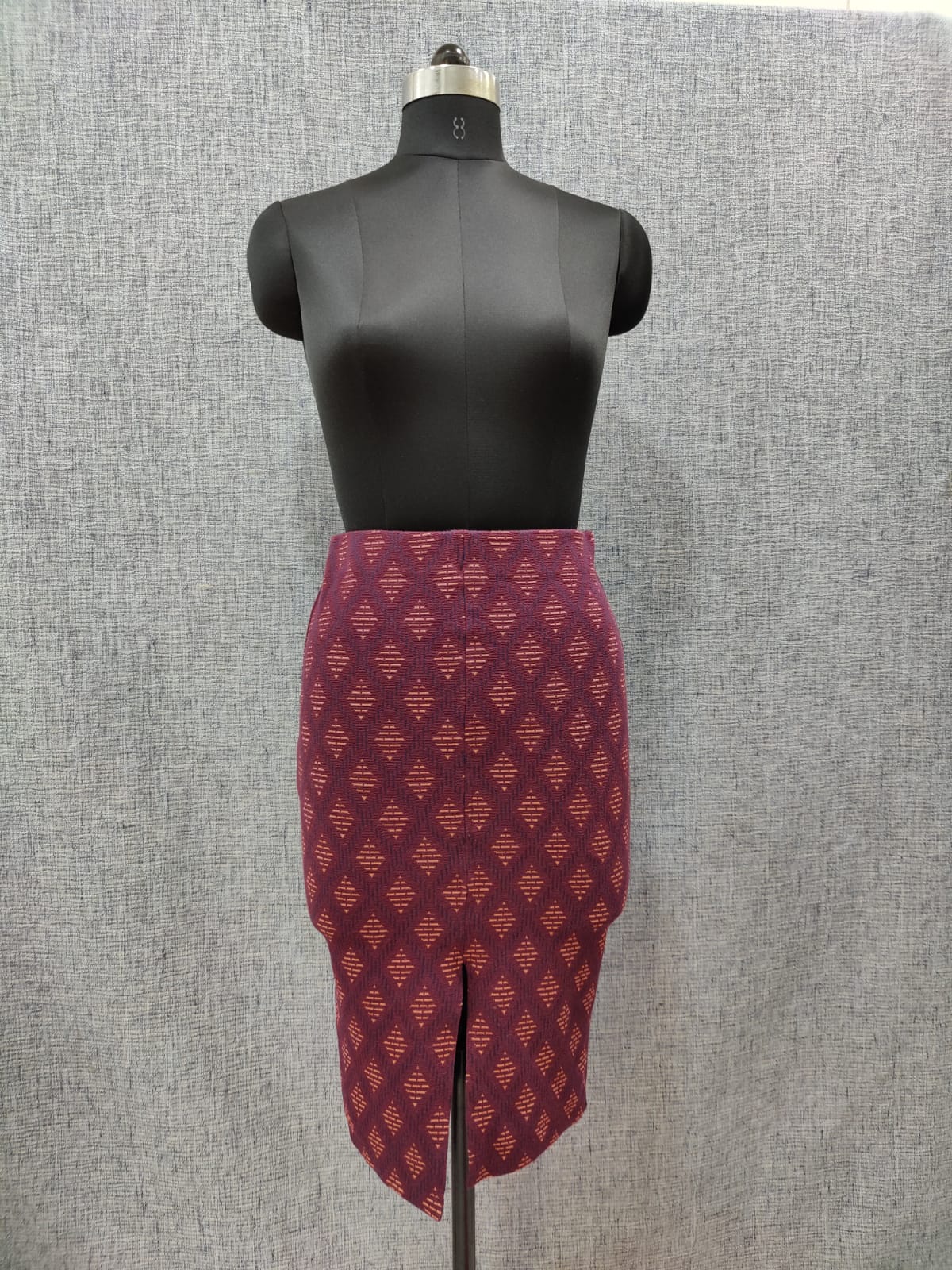 ZARA Printed Burgundy Stretch Skirt | Relove