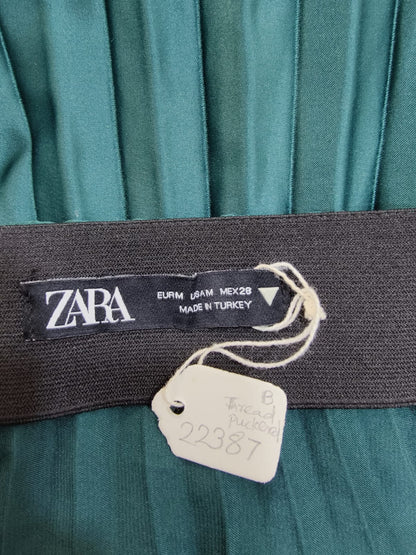 ZARA Metallic Dark Green Set Pleated Skirt | Relove
